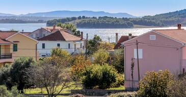 Leiligheter med basseng som passer for familier med barn Nevidane, Pasman - 18054