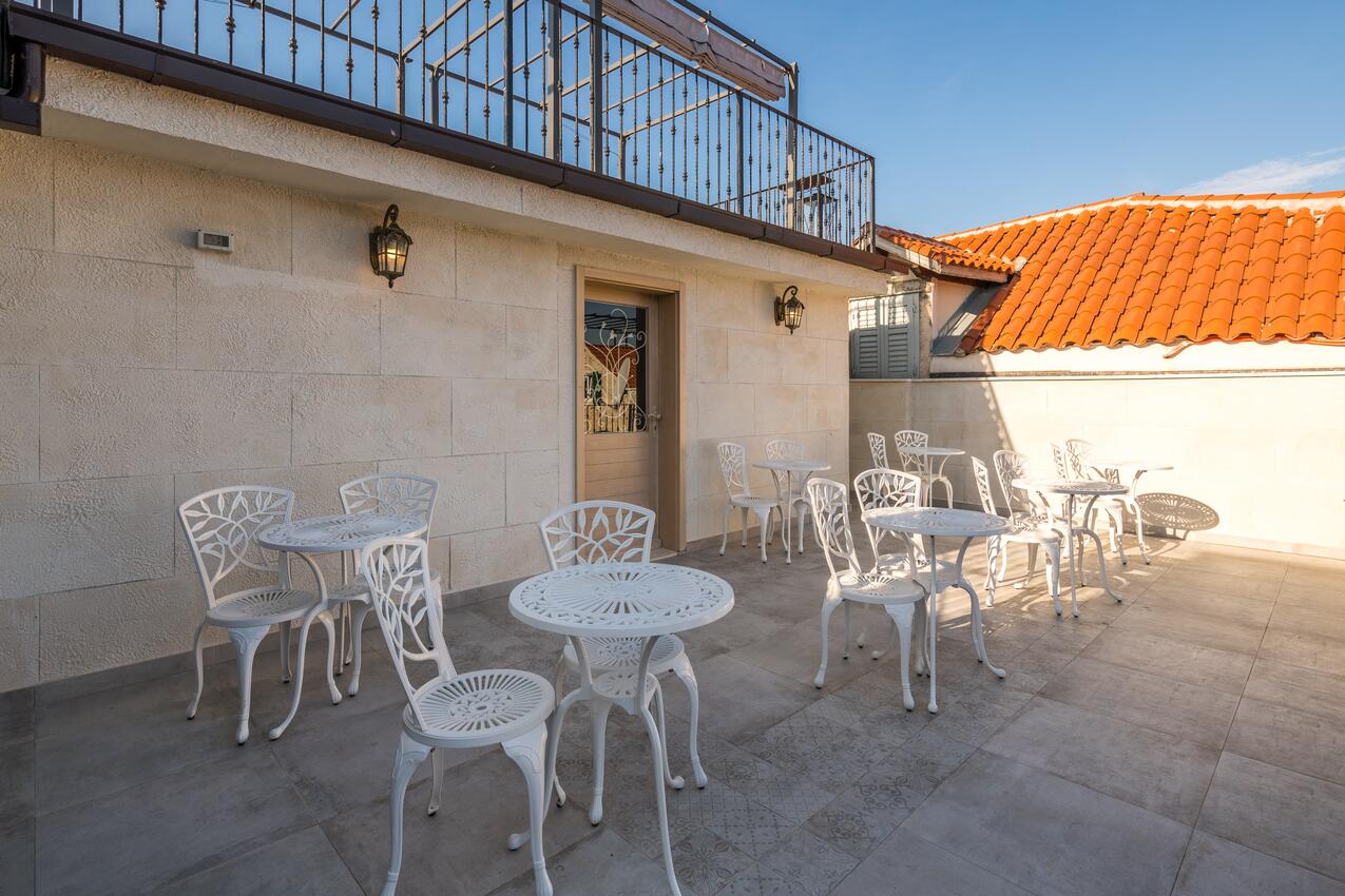 Få mere at vide Split - 18081