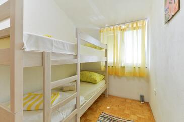 Family-friendly apartments with swimming pool Zadar - 18098