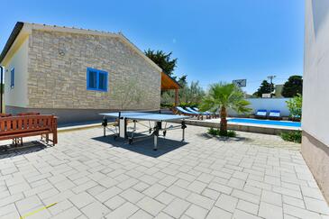 Family-friendly apartments with swimming pool Zadar - 18098