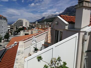 Apartments and rooms with parking space Makarska - 18106