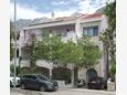 Apartments and rooms with parking space Makarska - 18106