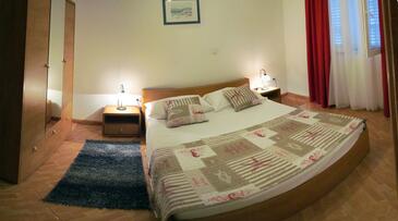 Apartmani i sobe s parkingom Makarska - 18106