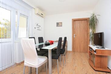 Apartmány s terasou Trogir, Střední Dalmácie