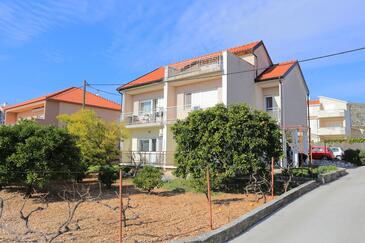 Apartmány s terasou Trogir, Střední Dalmácie