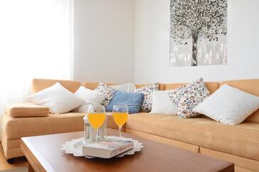 Family-friendly apartments with swimming pool Kožino, Zadar - 18128