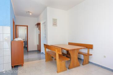 Apartments with parking space Seget Vranjica, Trogir - 18138