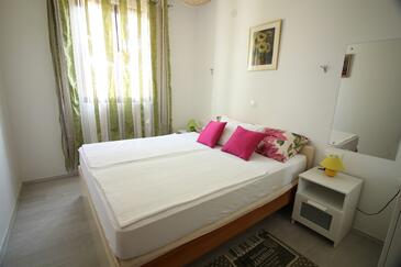 Apartments with parking spaces Sveti Vid, Krk - 18139 Adriatic.hr