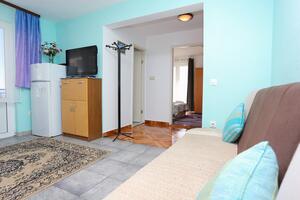 One bedroom apartment Makarska (A-18145-a)