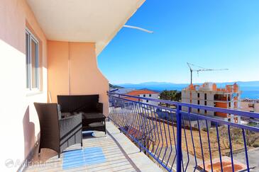 Apartments with parking space Makarska - 18145
