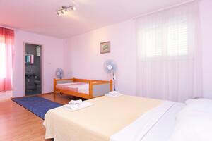 Studio flat Makarska (AS-18145-b)