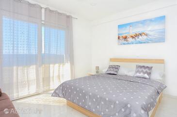 Family-friendly apartments with swimming pool Živogošće - Porat, Makarska - 18150