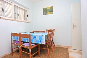 Trojizbový apartmán Gradac, Makarská - Makarska (A-18151-a(