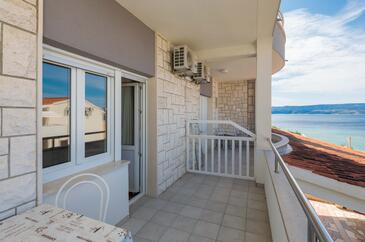 Apartments and rooms by the sea Duće, Omiš - 18155