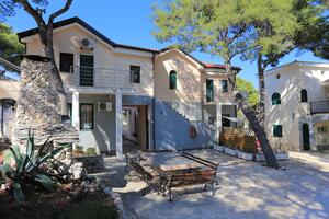 Апартаменты у моря Рогозница - Rogoznica - 18167 - Adriatic.hr