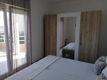 Apartmanok a tenger mellett Sevid, Trogir - 18168