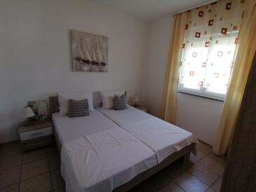 Apartments by the sea Sevid, Trogir - 18168