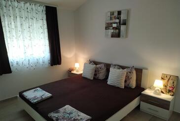 Apartments by the sea Sevid, Trogir - 18168