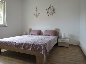 Apartments by the sea Sevid, Trogir - 18168