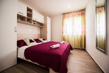 Apartamenty z parkingiem Podstrana, Split - 18173