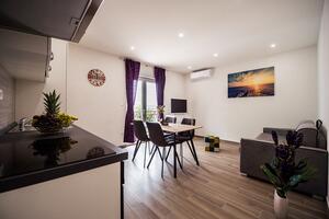 Two bedroom apartment Podstrana Two bedroom apartment Podstrana, Split (A-18173-c)