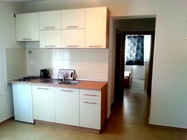 Apartmány s parkovištěm Seget Donji, Trogir - 18188