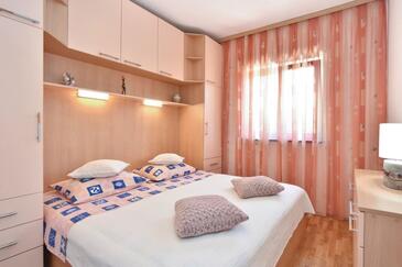 Haus mit Pool für Familien Okrug Donji, Ciovo - 18189