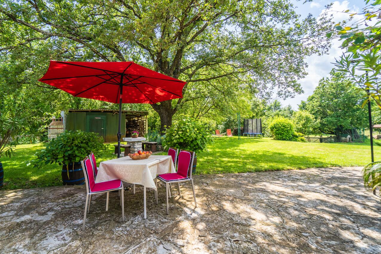 Ferienwohnungen mit Parkplatz Matijasi, Sredisnja Istra - 18207