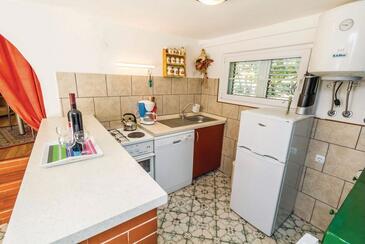 Hiša za počitek s parkingom Cesarica, Karlobag - 18210