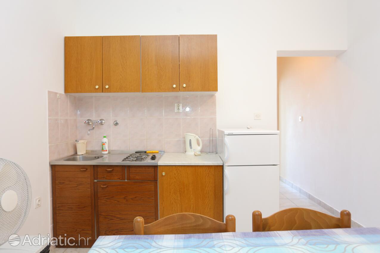 Apartamentos junto al mar Lokva Rogoznica, Omis - 18211
