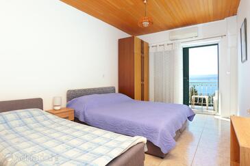 Apartments by the sea Lokva Rogoznica, Omiš - 18211