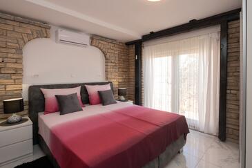 Luxusvilla mit Pool Turanj, Biograd - 18216