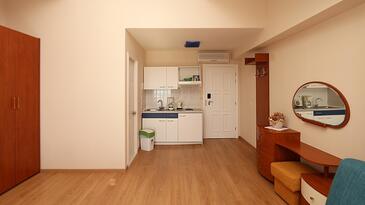 Apartments by the sea Drvenik Donja vala, Makarska - 18217