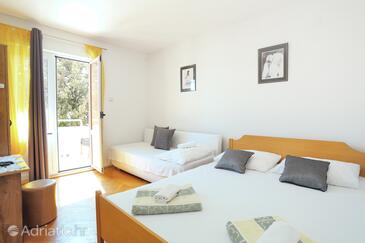 Apartmanok a tenger mellett Zivogosce - Porat, Makarska - 18218