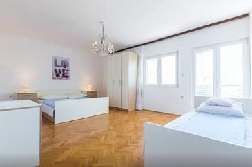 Leiligheter med parkering Bibinje, Zadar - 18227