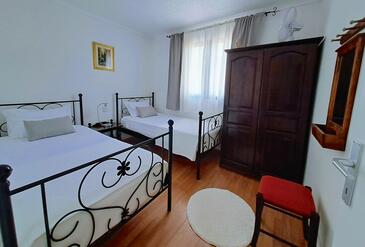 Family-friendly apartments with swimming pool Cove Poplat, Korčula - 18258