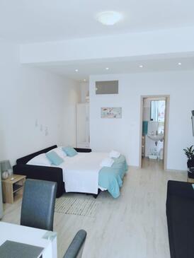 Apartments by the sea Kaštel Kambelovac, Kaštela - 18267