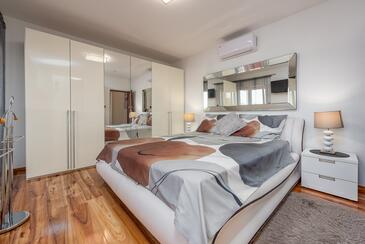 Luxusvilla medencével Turanj, Biograd - 18274