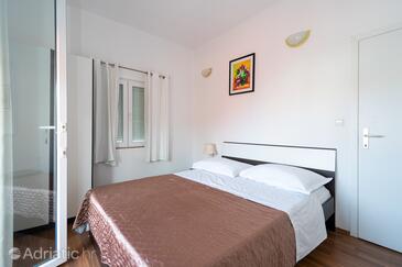 Apartments with parking space Bibinje, Zadar - 18275