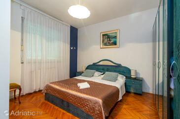 Apartments with parking space Bibinje, Zadar - 18275