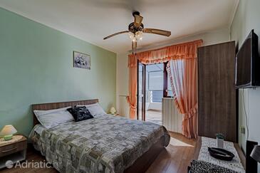 Apartmani s bazenom pogodni za obitelji s djecom Zavalatica, Korčula - 183