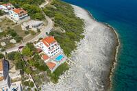 Apartmani s bazenom pogodni za obitelji s djecom Zavalatica, Korčula - 183