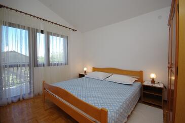 Ferienwohnungen am Meer Okrug Donji, Ciovo - 18300