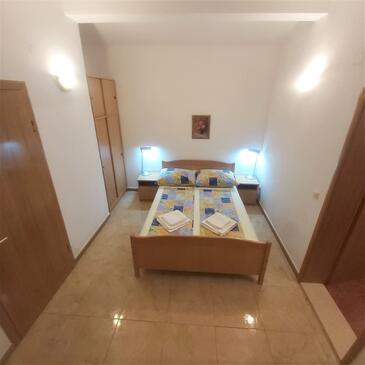 Apartments by the sea Slatine, Čiovo - 18311