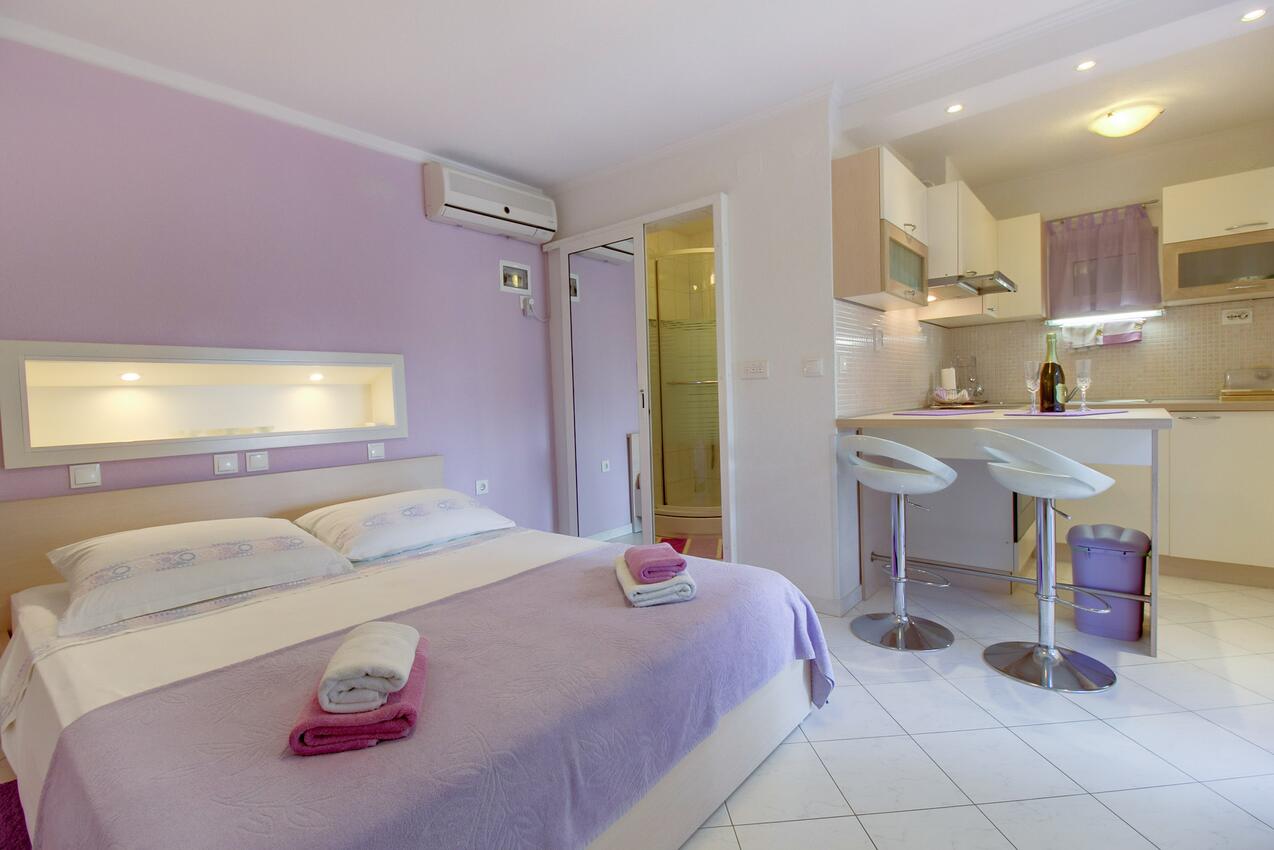 Apartments by the sea Mali Lošinj, Lošinj - 18322