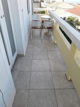 Lägenheter med parkering Pag - 18325