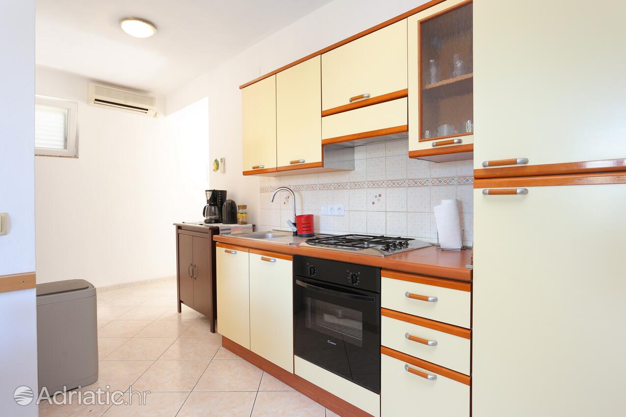 Apartmaji s parkingom Seget Vranjica, Trogir - 18326