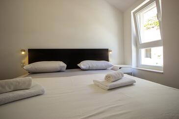 Appartementen en kamers met zwembad Lokva Rogoznica, Omis - 18328