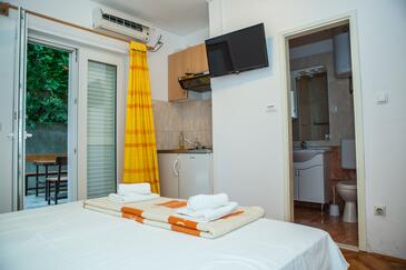 Appartamenti e camere con piscina Lokva Rogoznica, Almissa - Omiš - 18328