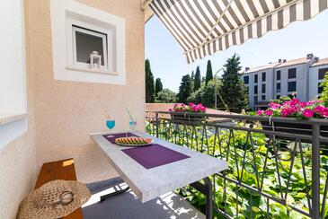 Two bedroom apartment Fažana (A-18334-b)